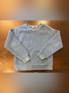 GAP girls Light Blue Sherpa Crewneck Pullover size 8/medium